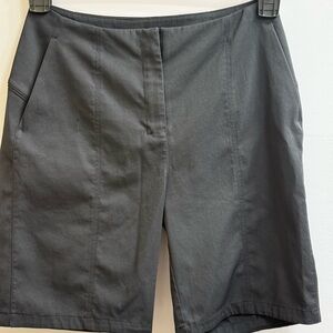 Lululemon In Power Mid Rise Black Bermuda Shorts Size 4